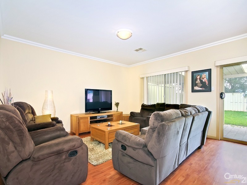 7 Oakley Crescent, Aldinga Beach SA 5173