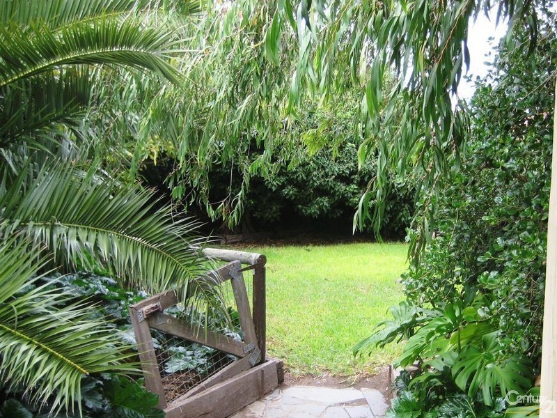 2 Atkinson Crescent, Aldinga Beach SA 5173