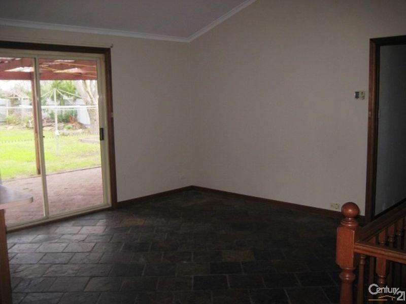 8 St Nicholas Avenue, Port Willunga SA 5173