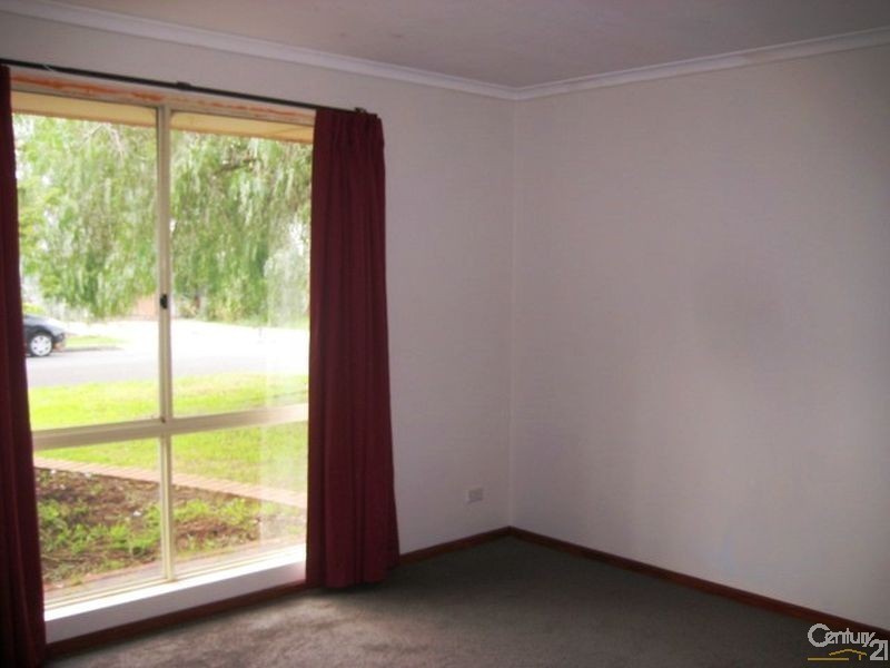 8 St Nicholas Avenue, Port Willunga SA 5173