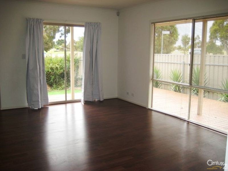 8 John Street, Aldinga Beach SA 5173