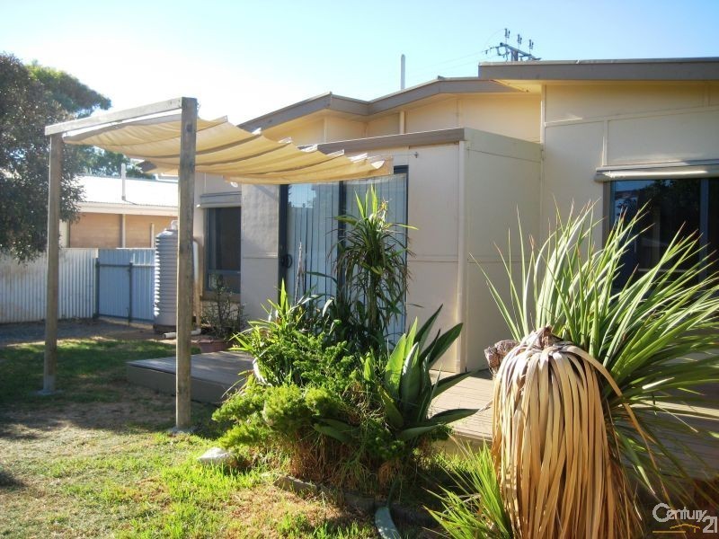 13 Gordon Street, Aldinga Beach SA 5173