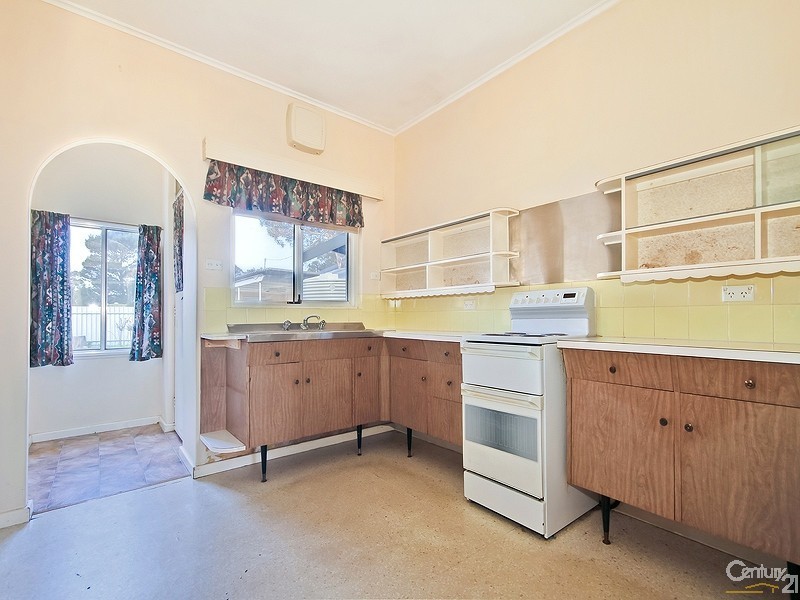 61 Whinnerah Avenue, Aldinga Beach SA 5173