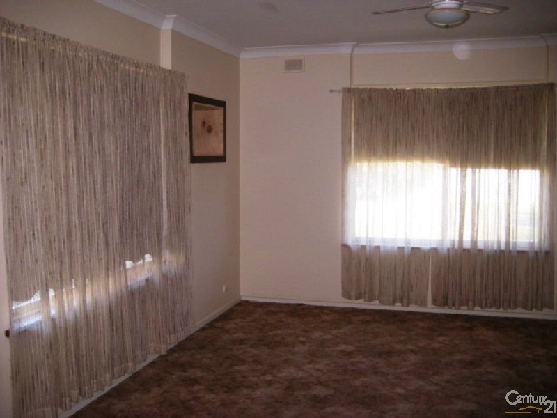 27  Aldam Avenue, Aldinga Beach SA 5173