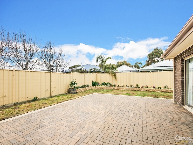6 Nicholl Avenue, Aldinga Beach SA 5173