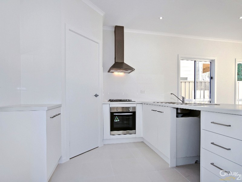 11 Hamilton Road, Aldinga Beach SA 5173