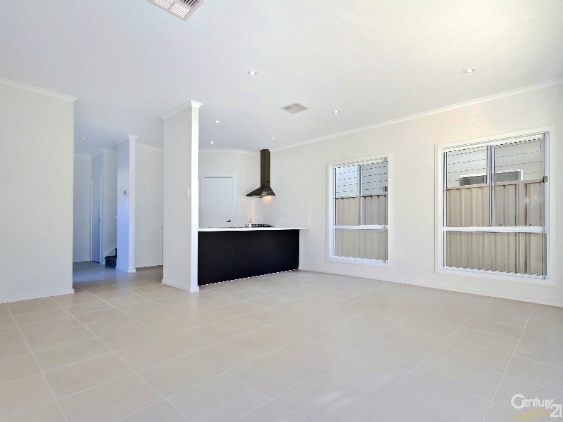 11 Hamilton Road, Aldinga Beach SA 5173