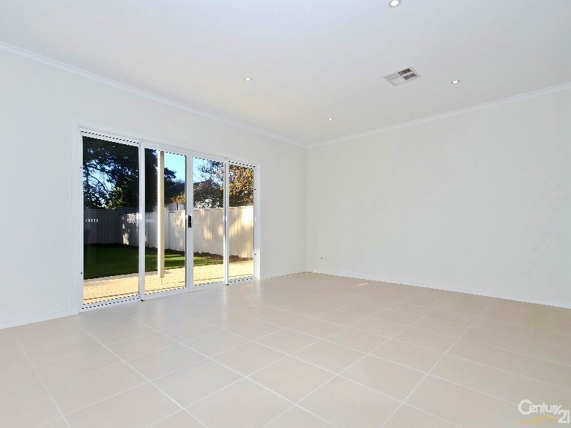 11 Hamilton Road, Aldinga Beach SA 5173