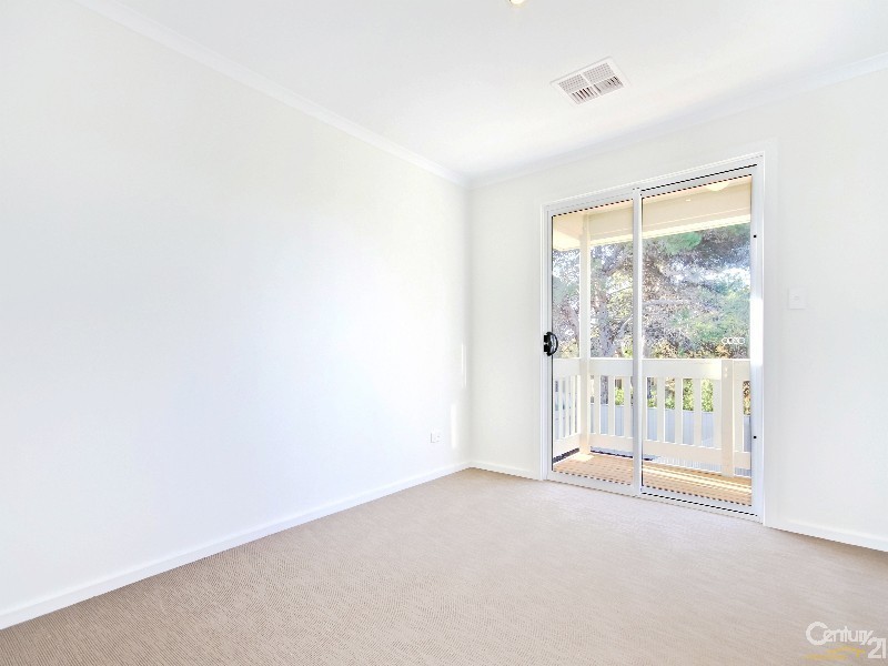 11 Hamilton Road, Aldinga Beach SA 5173