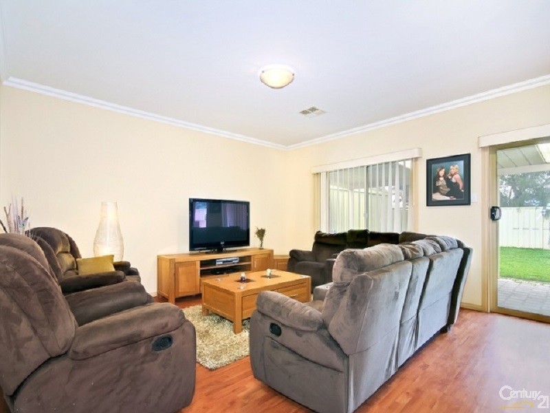 7 Oakley Crescent, Aldinga Beach SA 5173