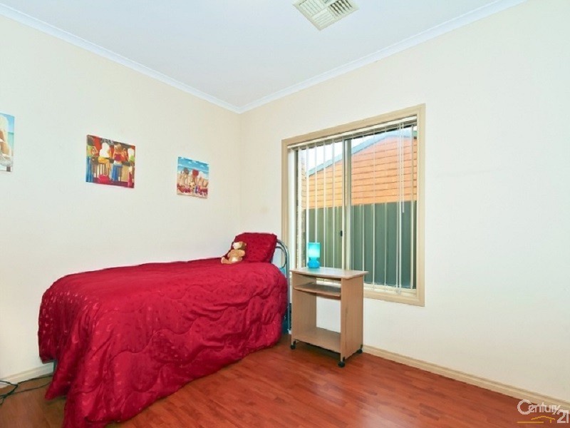 7 Oakley Crescent, Aldinga Beach SA 5173