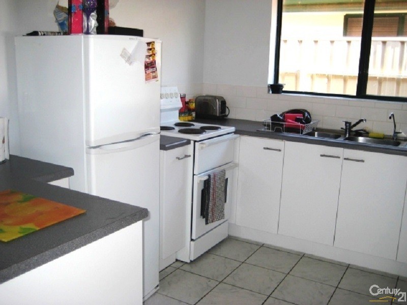 2/1-5 Englewood Close, Seaford Rise SA 5169