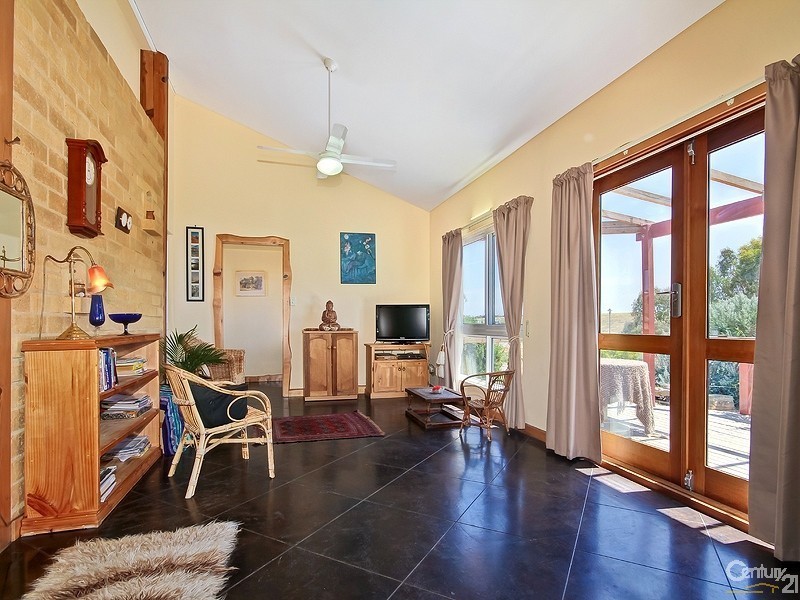 2 Hakea Walk, Aldinga SA 5173