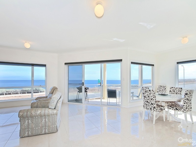 1/65 Esplanade, Aldinga Beach SA 5173