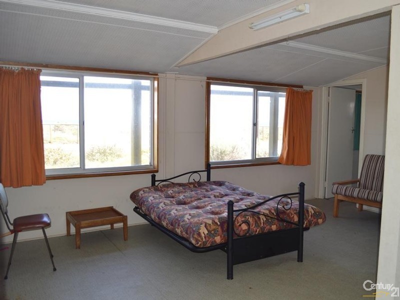 302 Esplanade, Aldinga Beach SA 5173