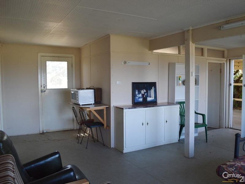 302 Esplanade, Aldinga Beach SA 5173