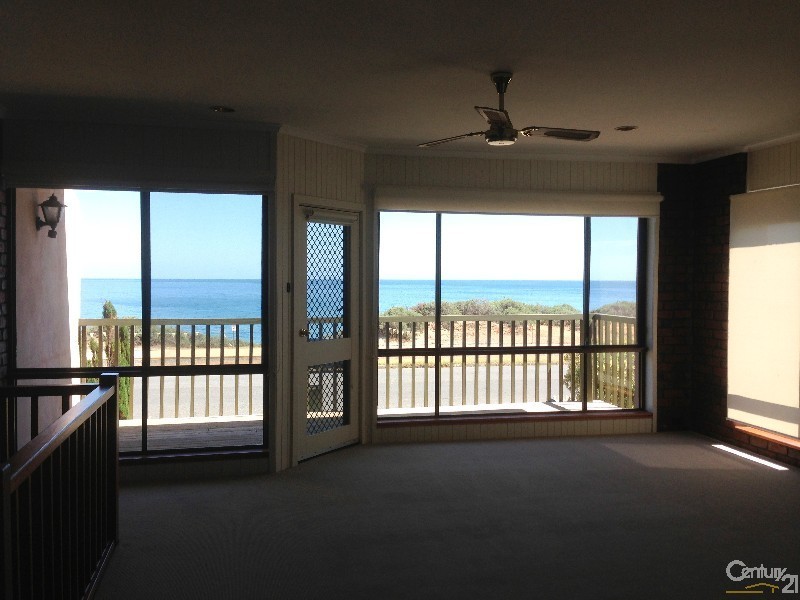 36  Esplanade, Port Willunga SA 5173