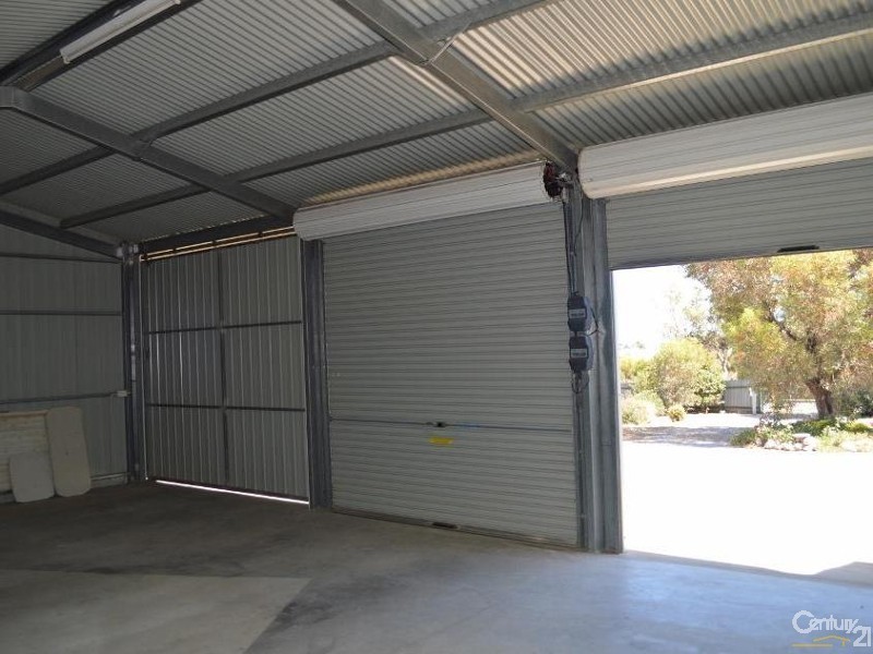11 Tangier Boulevard, Sellicks Beach SA 5174