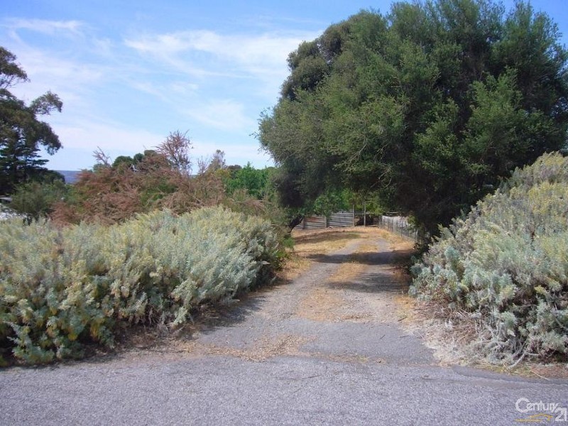 13 William Street, Port Willunga SA 5173