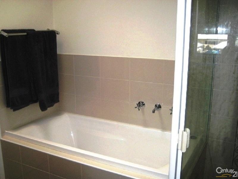 24 Grey Box Avenue, Noarlunga Centre SA 5168