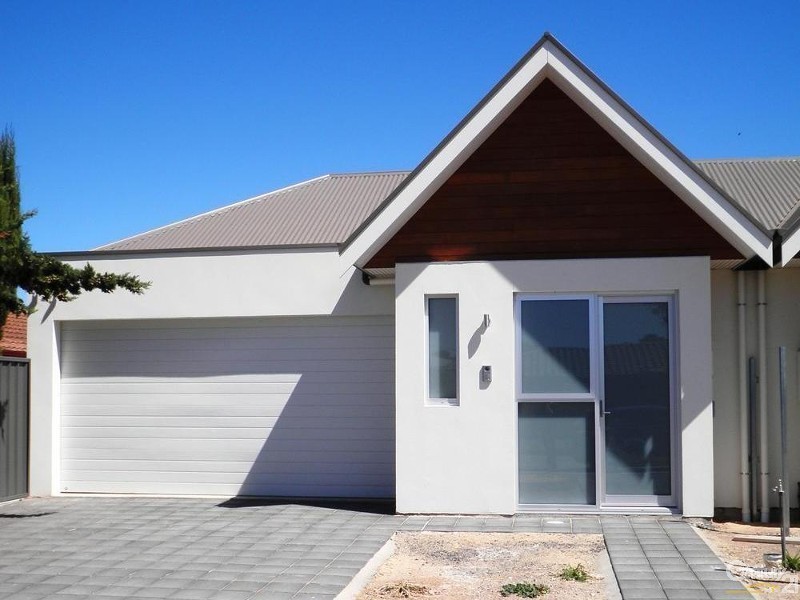 9 Falcon Street, Port Willunga SA 5173