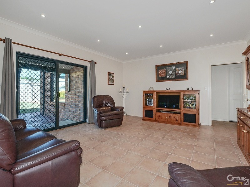10 Harvey Crescent, Aldinga Beach SA 5173