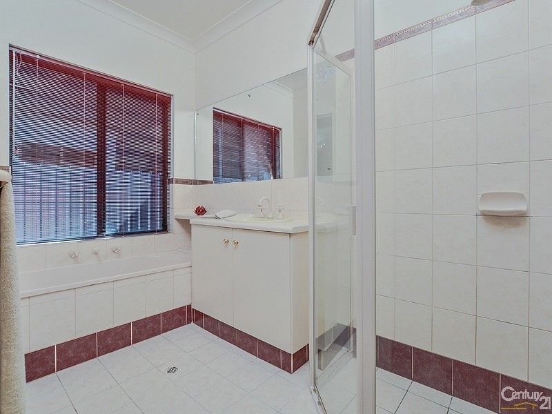 10 Harvey Crescent, Aldinga Beach SA 5173