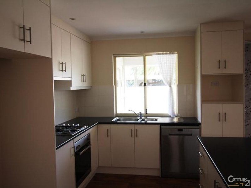 11A Thomas Street, Aldinga Beach SA 5173