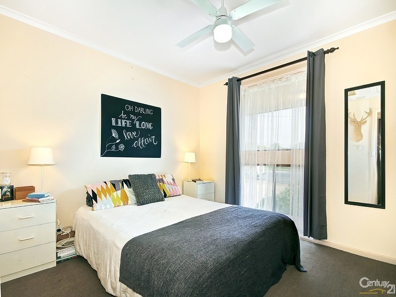 2/9 Quinliven Road, Port Willunga SA 5173