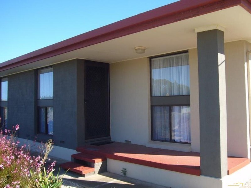 2/9 Quinliven Road, Port Willunga SA 5173