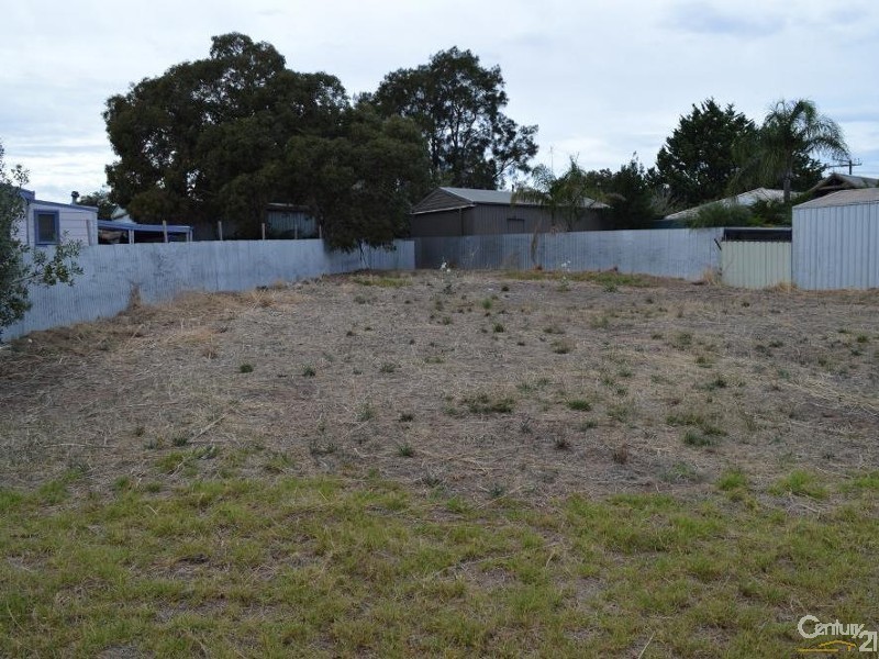 4 Cannes Drive, Sellicks Beach SA 5174