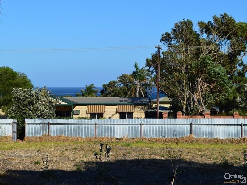 4 Cannes Drive, Sellicks Beach SA 5174