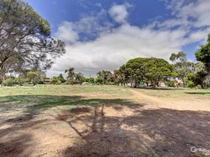 11 Caffrey Crescent, Port Willunga SA 5173