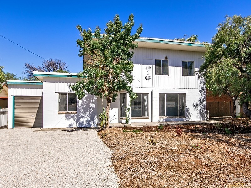 62 Whinnerah Avenue, Aldinga Beach SA 5173
