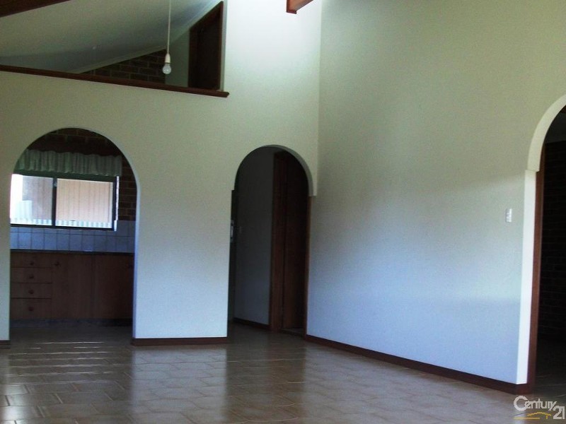 1/2 Warrigal Road, Aldinga Beach SA 5173