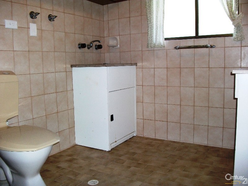 1/2 Warrigal Road, Aldinga Beach SA 5173