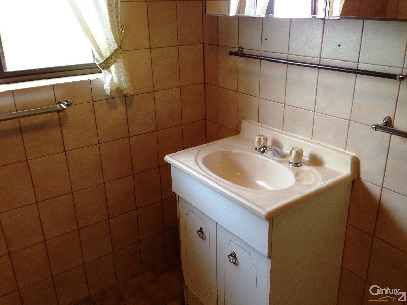 1/2 Warrigal Road, Aldinga Beach SA 5173