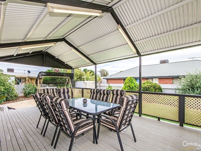 37 Gordon Street, Aldinga Beach SA 5173