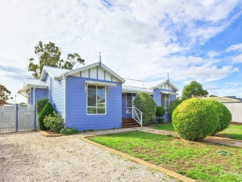 17 Hamilton Road, Aldinga Beach SA 5173