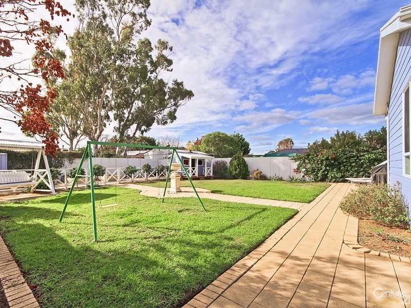 17 Hamilton Road, Aldinga Beach SA 5173