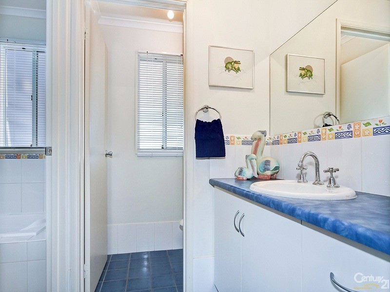 17 Hamilton Road, Aldinga Beach SA 5173