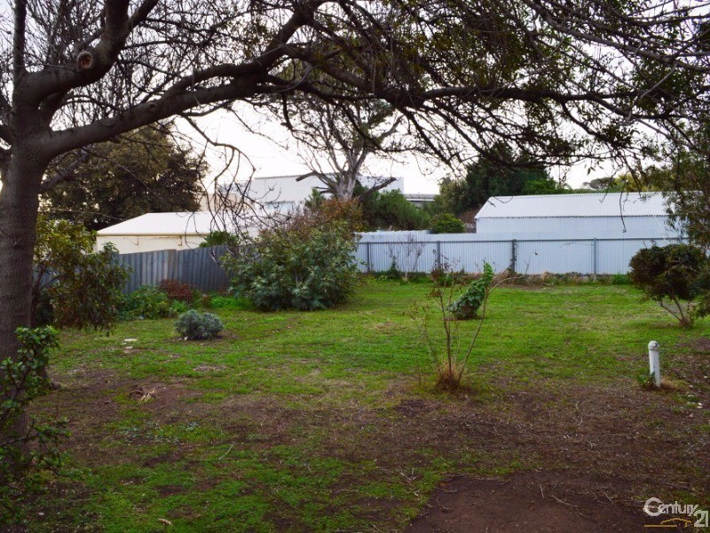 1 Robert Street, Sellicks Beach SA 5174