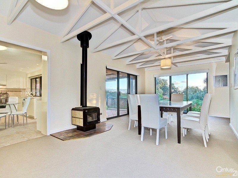 11 Caralue Street, Port Willunga SA 5173