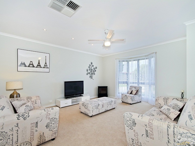 27 Kimber Street, Aldinga Beach SA 5173