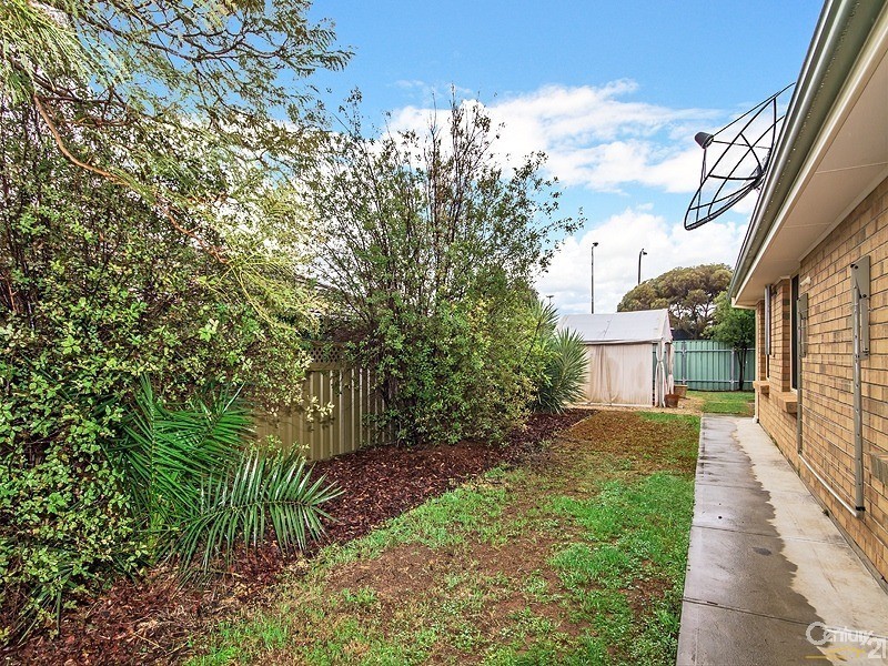 24 Eloise Avenue, Hallett Cove SA 5158