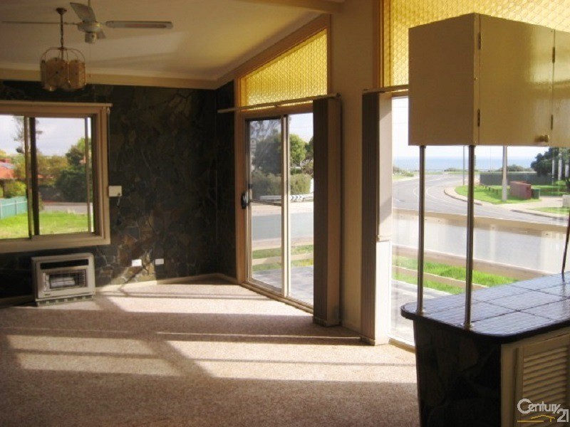 8 Quinliven Road, Aldinga Beach SA 5173