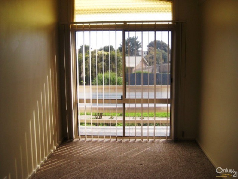 8 Quinliven Road, Aldinga Beach SA 5173