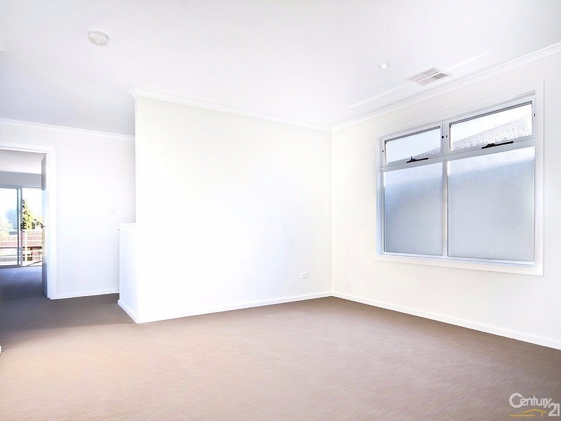 11 Hamilton Road, Aldinga Beach SA 5173