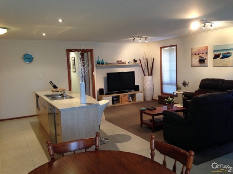 8A Blacker Road, Aldinga Beach SA 5173