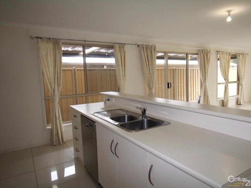75 Dover Street, Aldinga Beach SA 5173